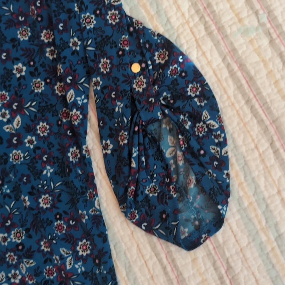Liz Claiborne Blue/Aqua For Floral Blouse - Picture 2 of 10